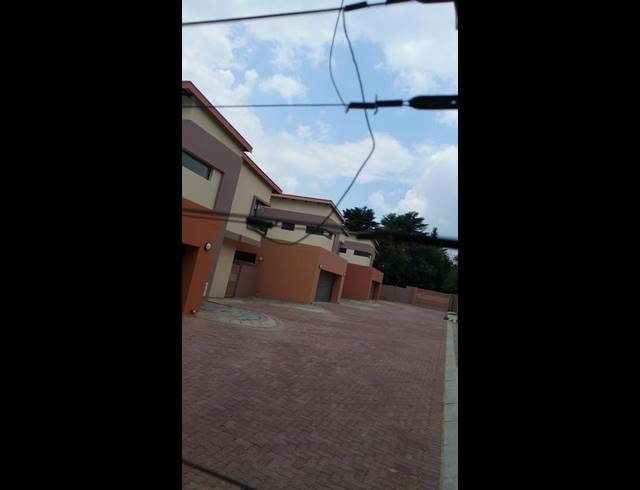 FARM FOR SALE IN SANDOWN